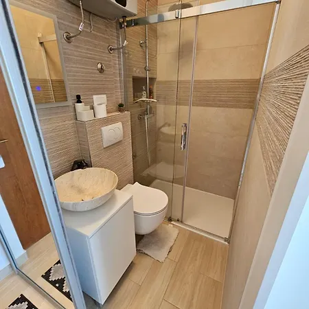 Diem In By Ta Leut Agency *